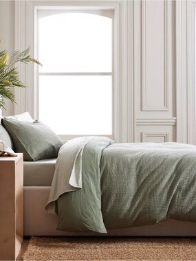 Olive Honeycomb 100% Organic Cotton Duvet Cover - Retail $114